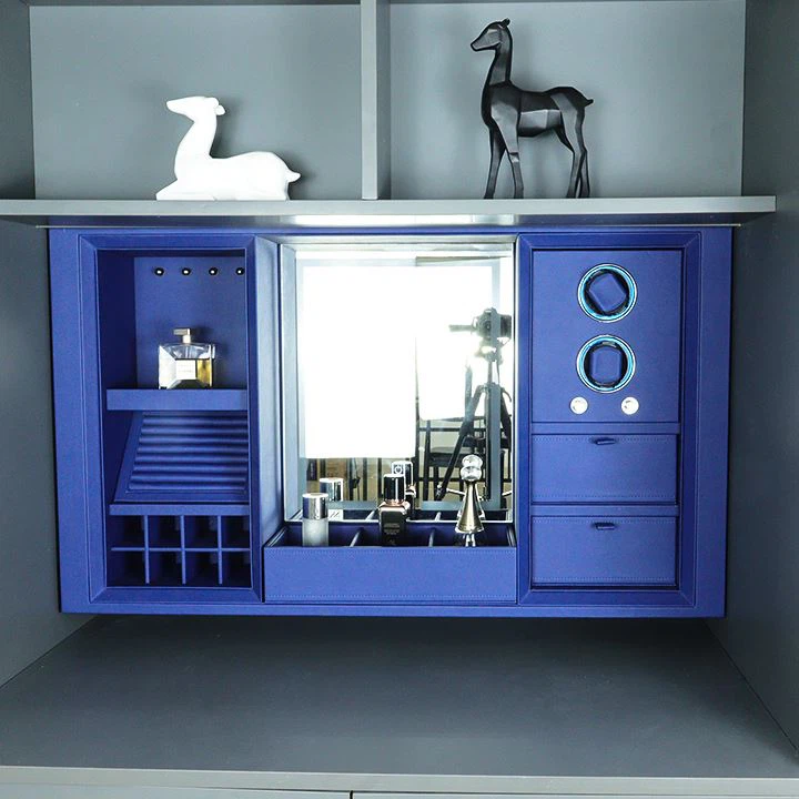 Дизало за одлагање накита у спаваћој соби