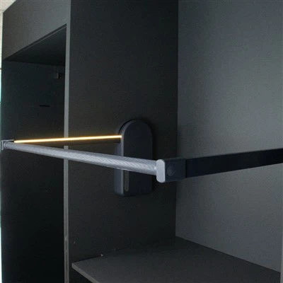 Подизна шипка за одећу